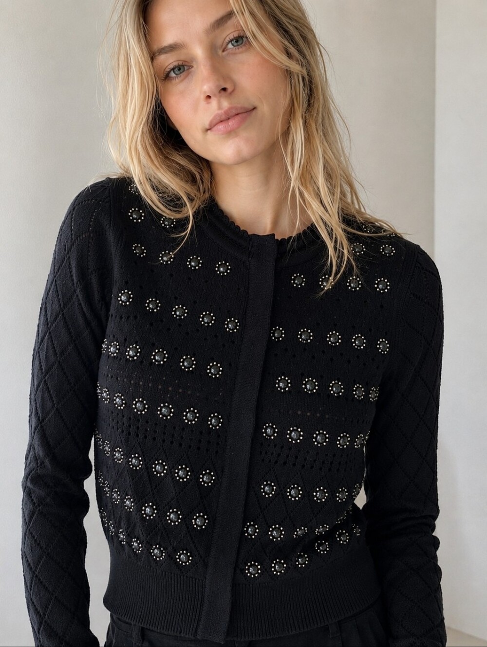 Diane von Furstenberg Black Silk/Wool Crochet Cardigan with appliqués sz P